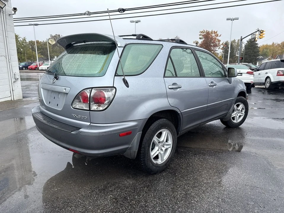 2003 Lexus RX 1st Gen - Image 6 of 19
