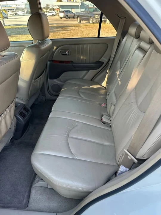 2003 Lexus RX 1st Gen - Image 13 of 20