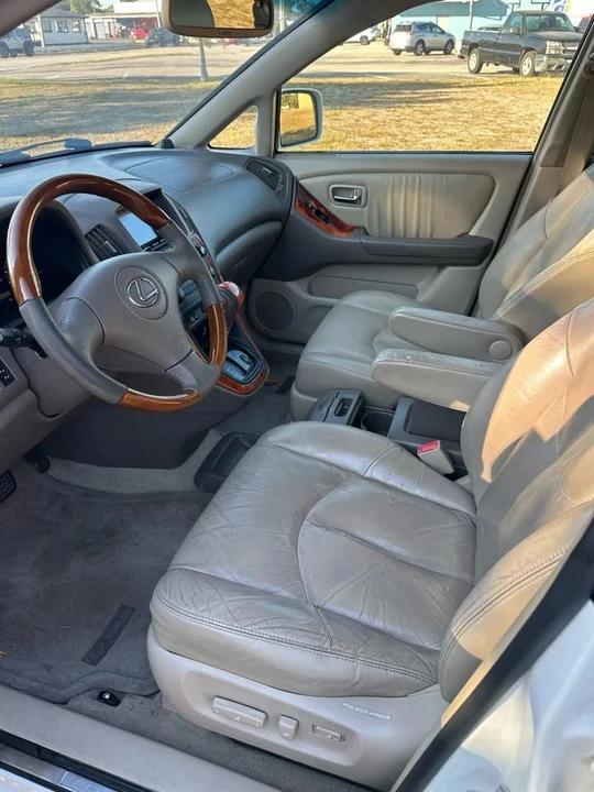 2003 Lexus RX 1st Gen - Image 15 of 20