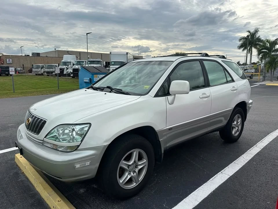 2003 Lexus RX 1st Gen - Image 16 of 20