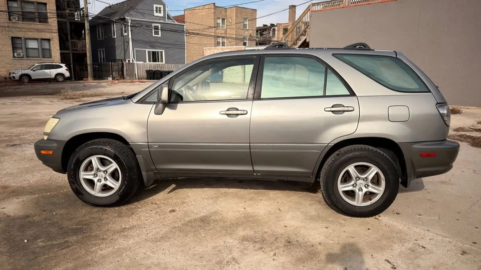 2003 Lexus RX 1st Gen - Image 2 of 10