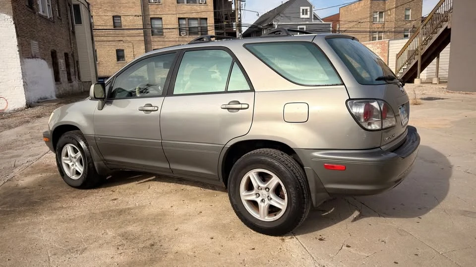 2003 Lexus RX 1st Gen - Image 3 of 10