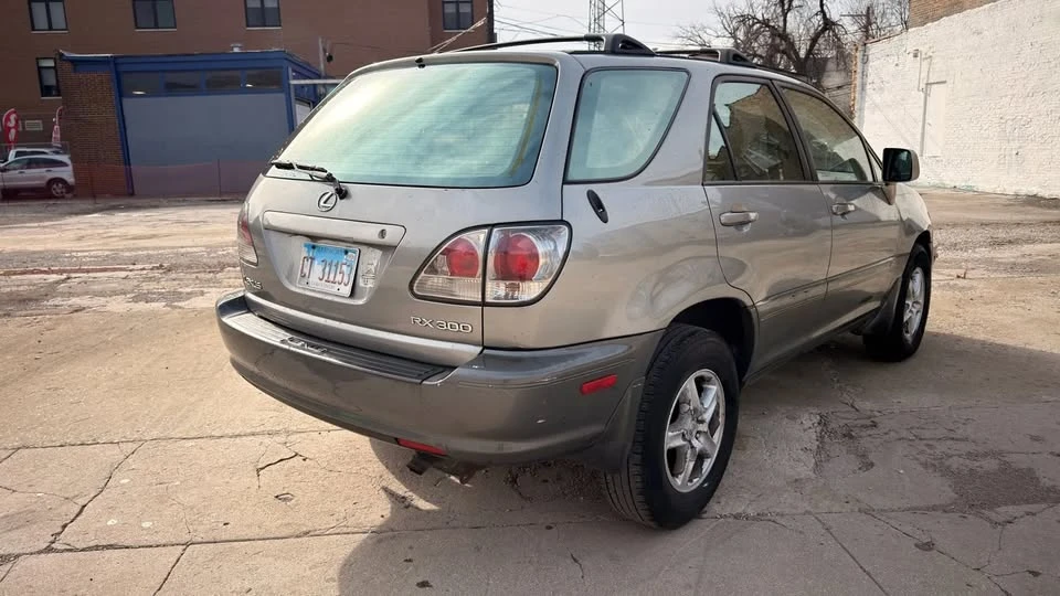 2003 Lexus RX 1st Gen - Image 4 of 10