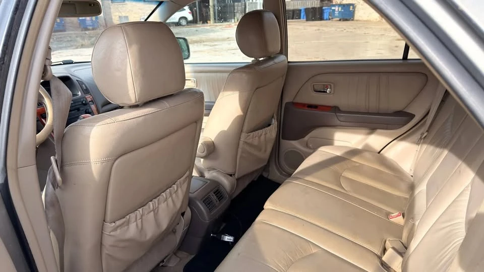 2003 Lexus RX 1st Gen - Image 7 of 10