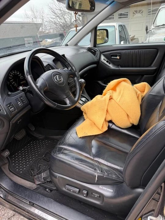 2003 Lexus RX 1st Gen - Image 4 of 5