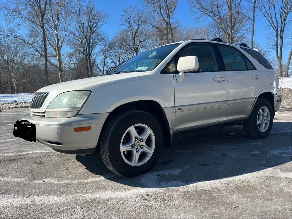 2003 Lexus RX 1st Gen - Image 3 of 15