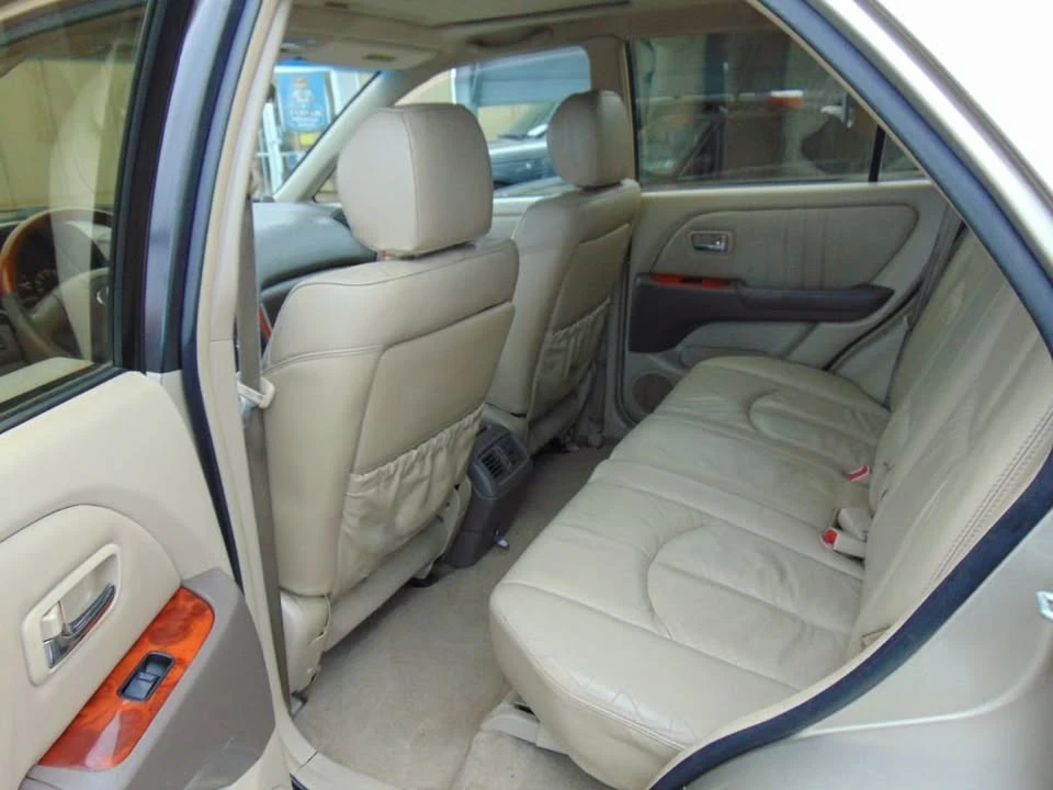 2003 Lexus RX 1st Gen - Image 19 of 20