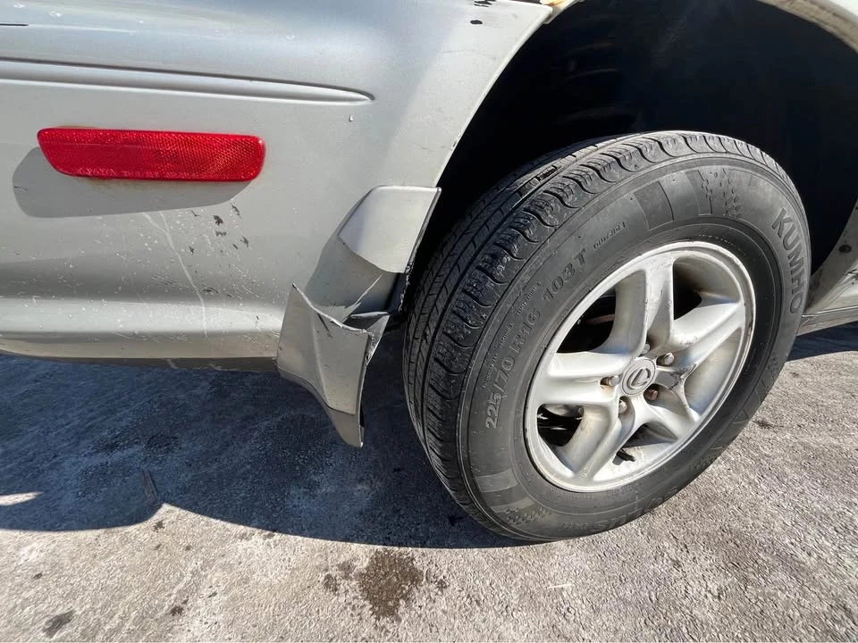 2003 Lexus RX 1st Gen - Image 9 of 15
