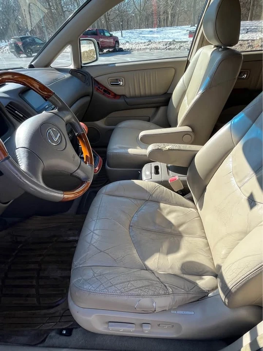 2003 Lexus RX 1st Gen - Image 12 of 15