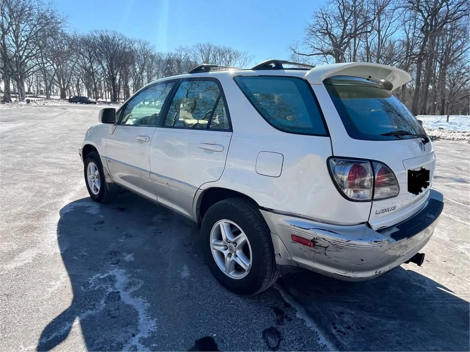 2003 Lexus RX 1st Gen - Image 4 of 15