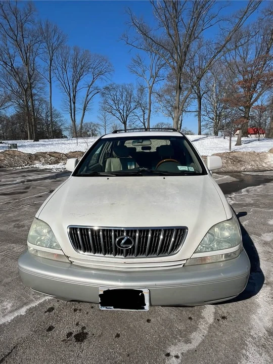 2003 Lexus RX 1st Gen - Image 11 of 15