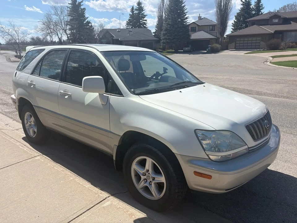 2003 Lexus RX 1st Gen - Image 10 of 15