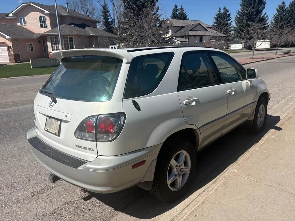 2003 Lexus RX 1st Gen - Image 12 of 15