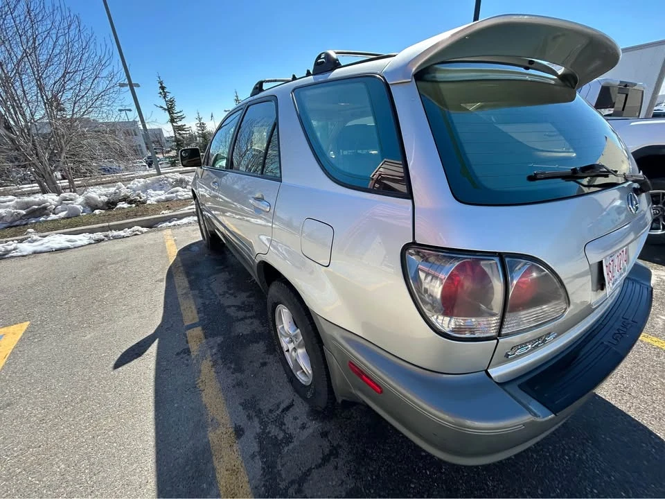 2003 Lexus RX 1st Gen - Image 6 of 18