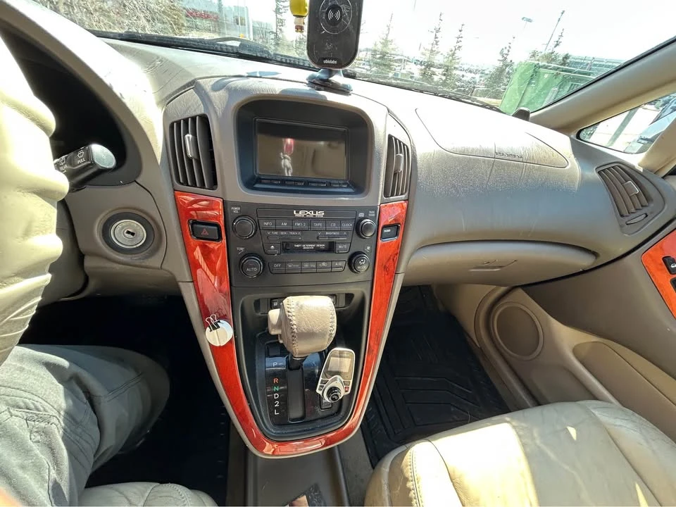 2003 Lexus RX 1st Gen - Image 14 of 18