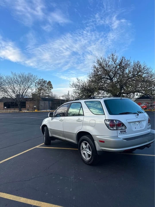 2003 Lexus RX 1st Gen - Image 7 of 13