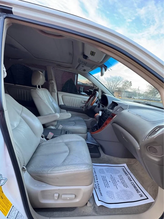 2003 Lexus RX 1st Gen - Image 10 of 13