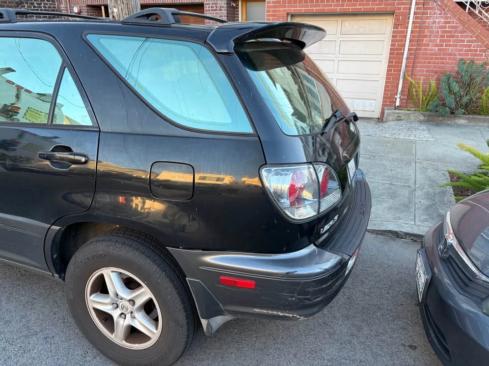 2003 Lexus RX 1st Gen - Image 3 of 4