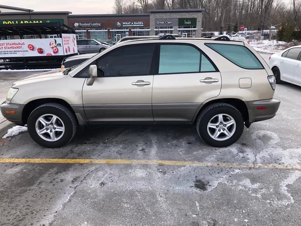 2003 Lexus RX 1st Gen - Image 2 of 4