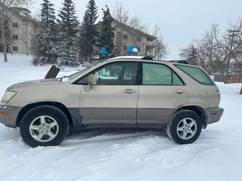 2003 Lexus RX 1st Gen - Image 5 of 9