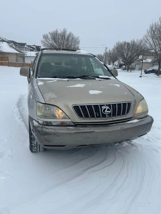 2003 Lexus RX 1st Gen - Image 2 of 9