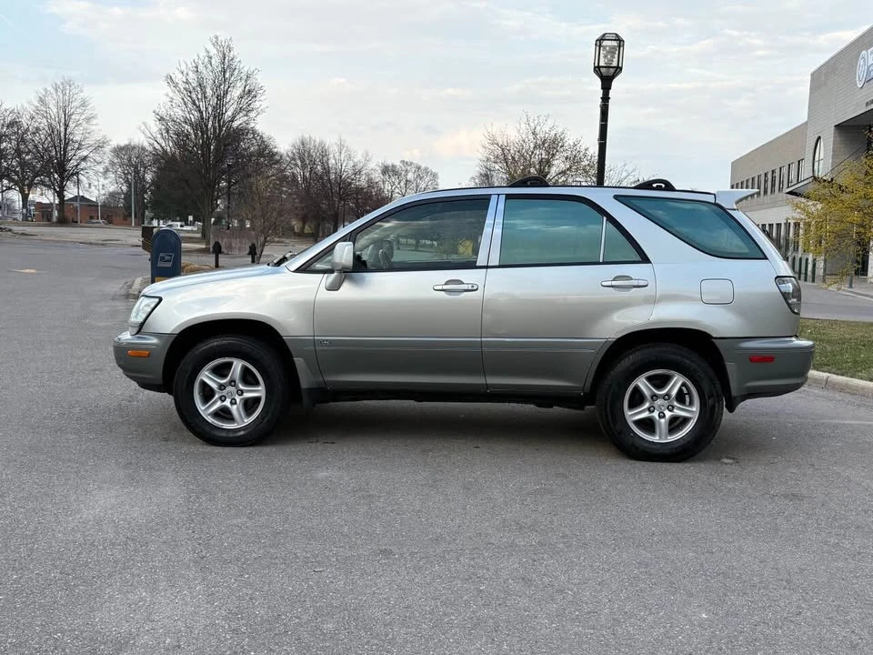 2003 Lexus RX 1st Gen - Image 13 of 19