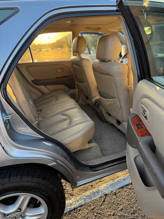 2003 Lexus RX 1st Gen - Image 12 of 20