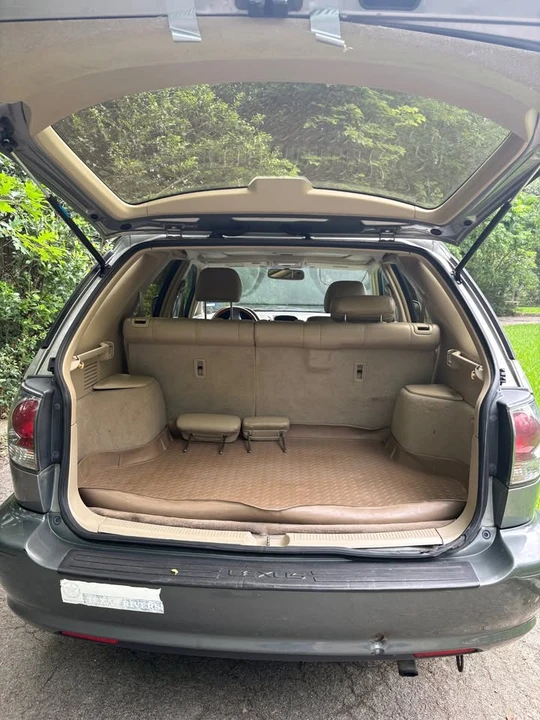 2003 Lexus RX 1st Gen - Image 5 of 8