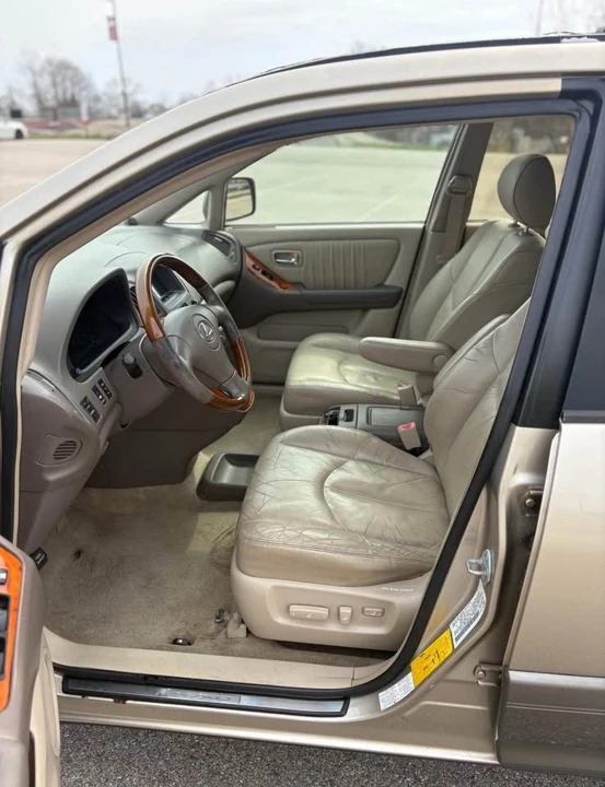 2003 Lexus RX 1st Gen - Image 7 of 11