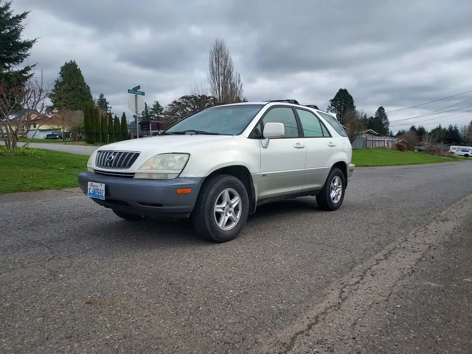 2003 Lexus RX 1st Gen - Image 3 of 10