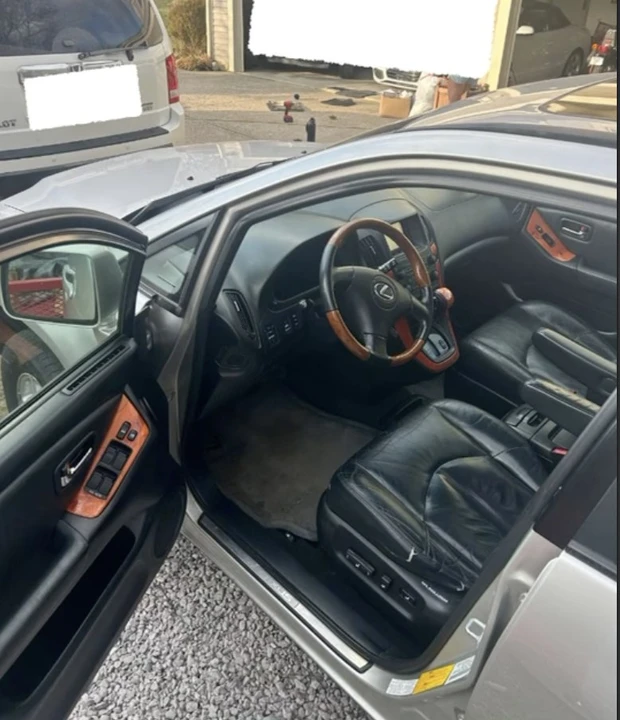 2003 Lexus RX 1st Gen - Image 3 of 10