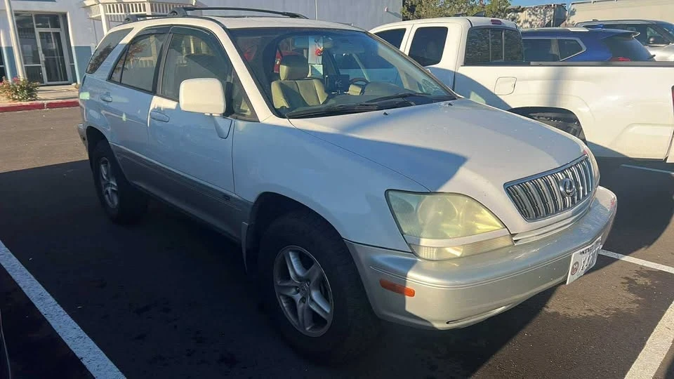 2003 Lexus RX 1st Gen - Image 3 of 5