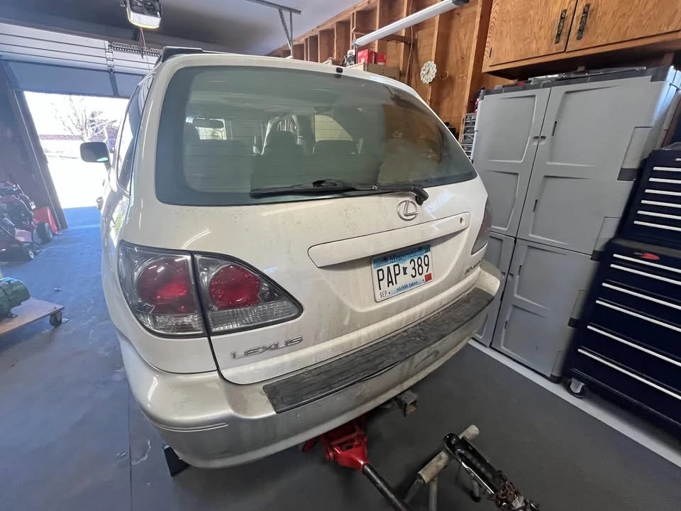 2003 Lexus RX 1st Gen - Image 3 of 9