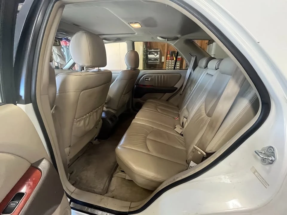 2003 Lexus RX 1st Gen - Image 5 of 9
