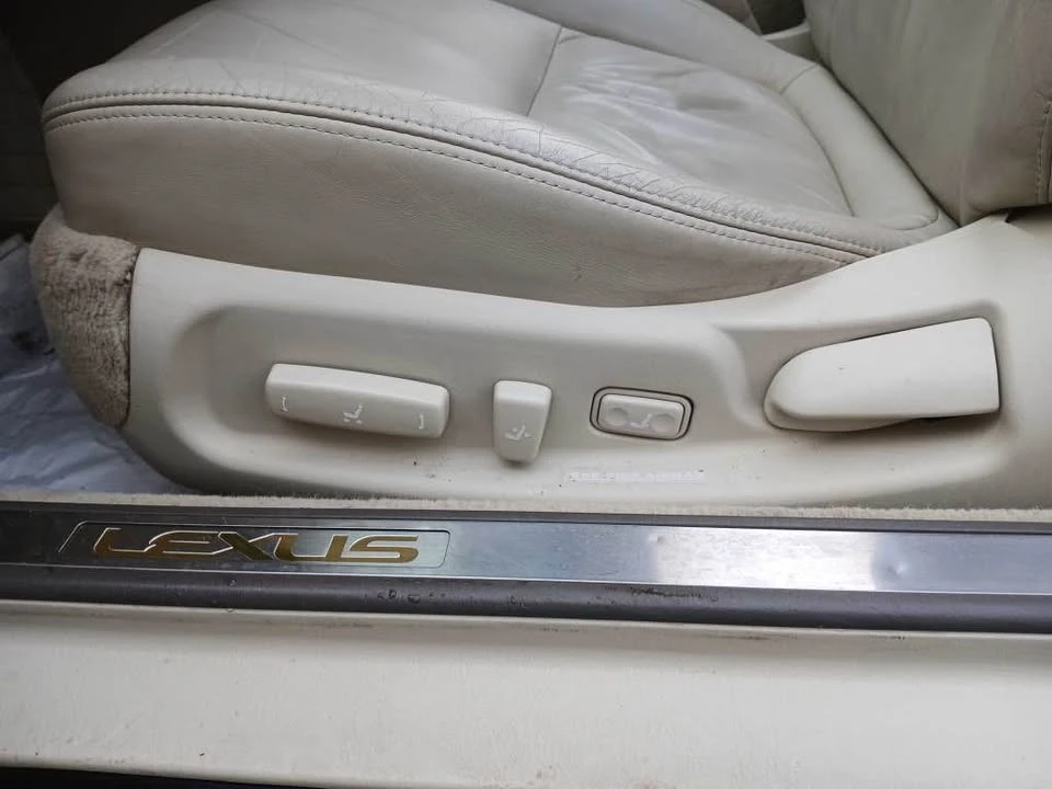 2003 Lexus SC430 - Image 12 of 18