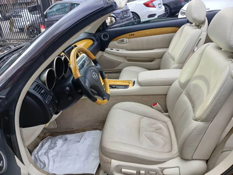 2003 Lexus SC430 - Image 11 of 18