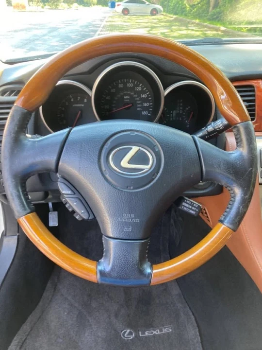2003 Lexus SC430 - Image 16 of 20