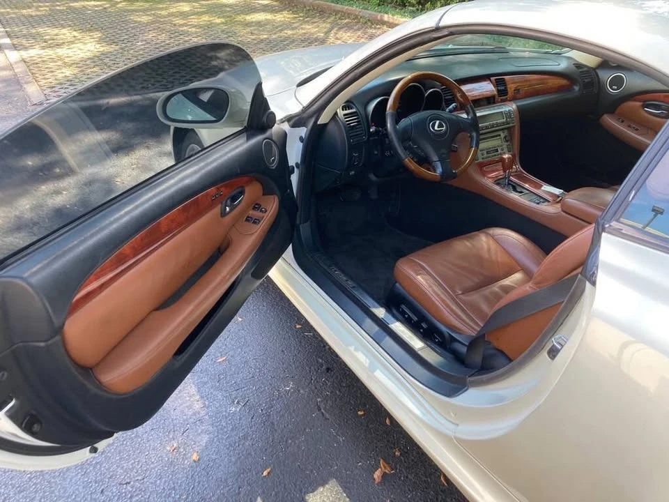 2003 Lexus SC430 - Image 18 of 20