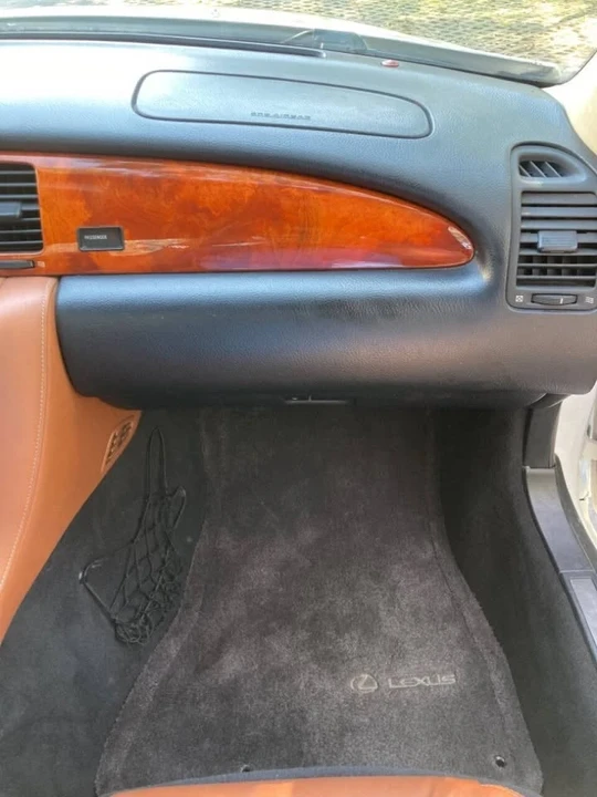 2003 Lexus SC430 - Image 12 of 20