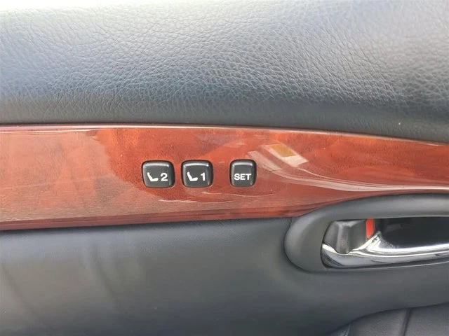 2003 Lexus SC430 - Image 11 of 20