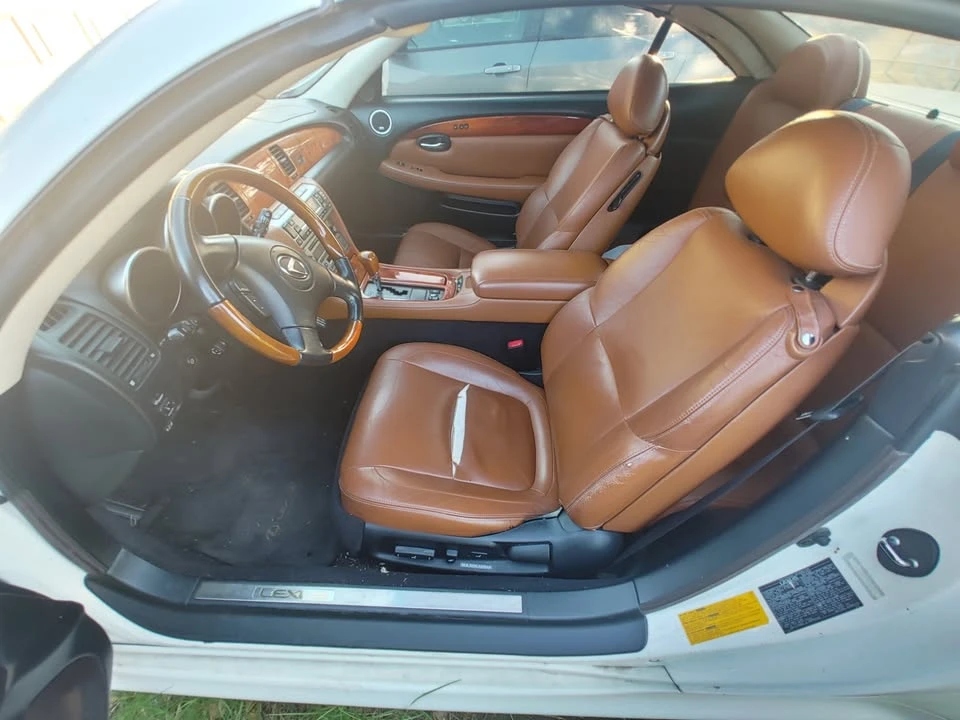 2003 Lexus SC430 - Image 5 of 6