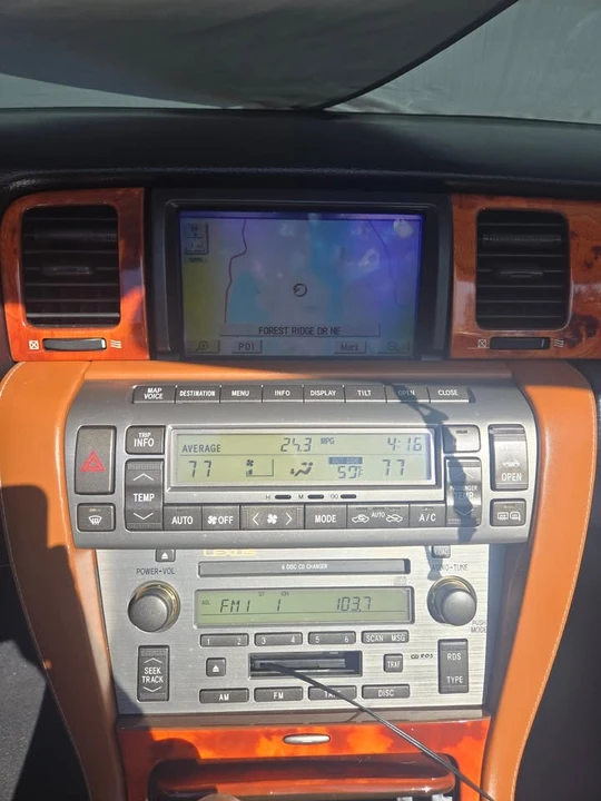 2003 Lexus SC430 - Image 10 of 20