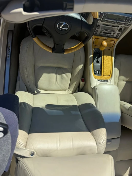 2003 Lexus SC430 - Image 4 of 18