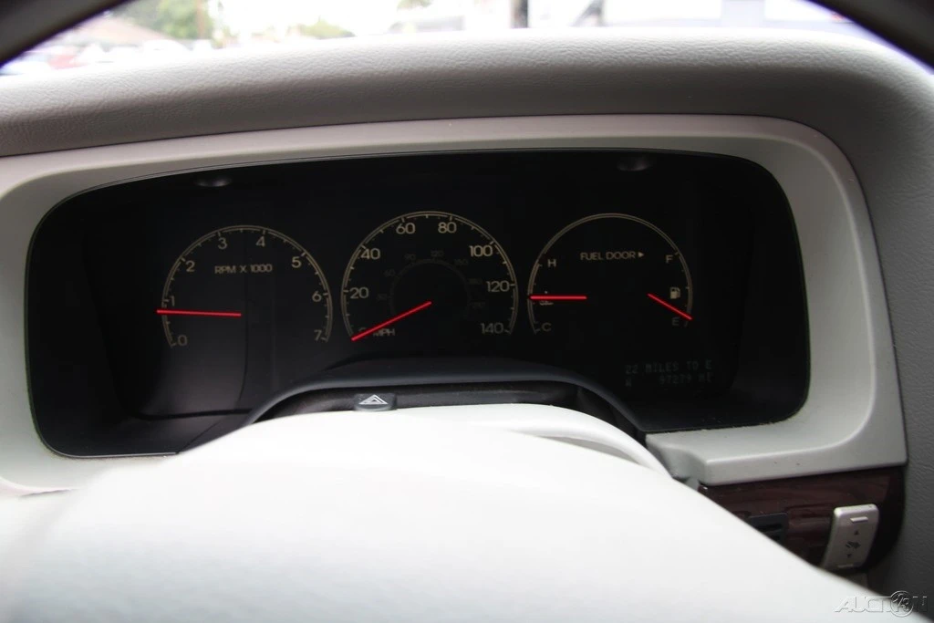 2003 Lincoln Aviator 1st Gen - Image 17 of 21