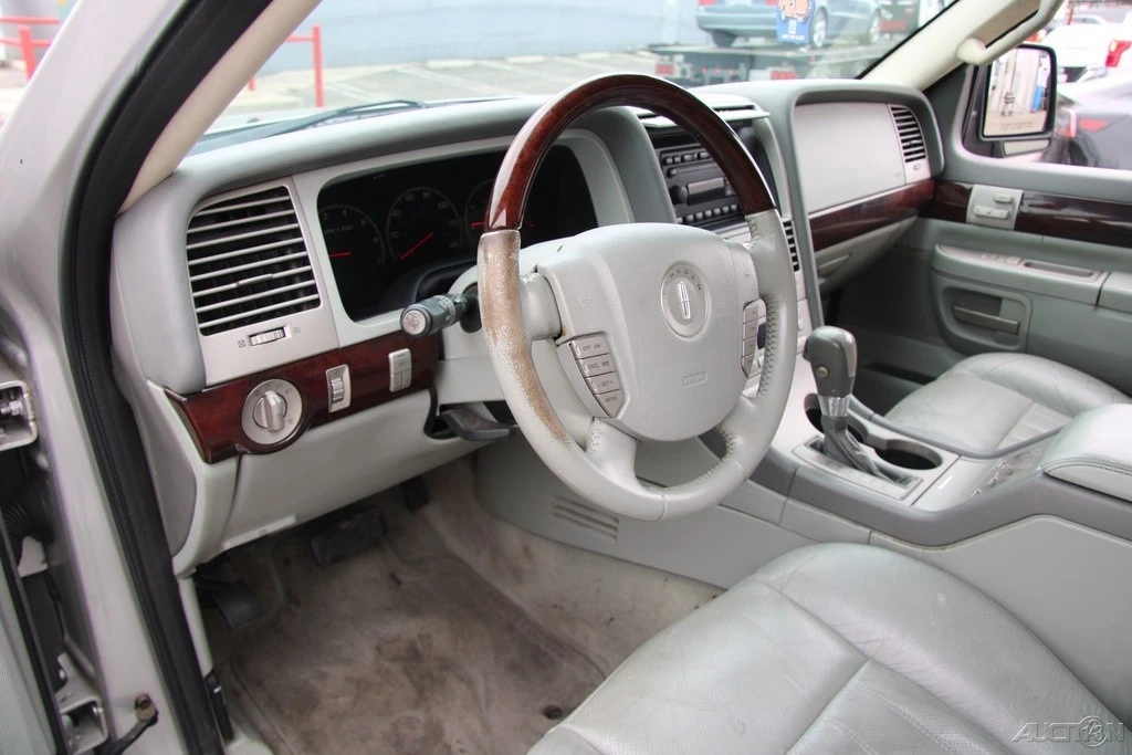 2003 Lincoln Aviator 1st Gen - Image 16 of 21