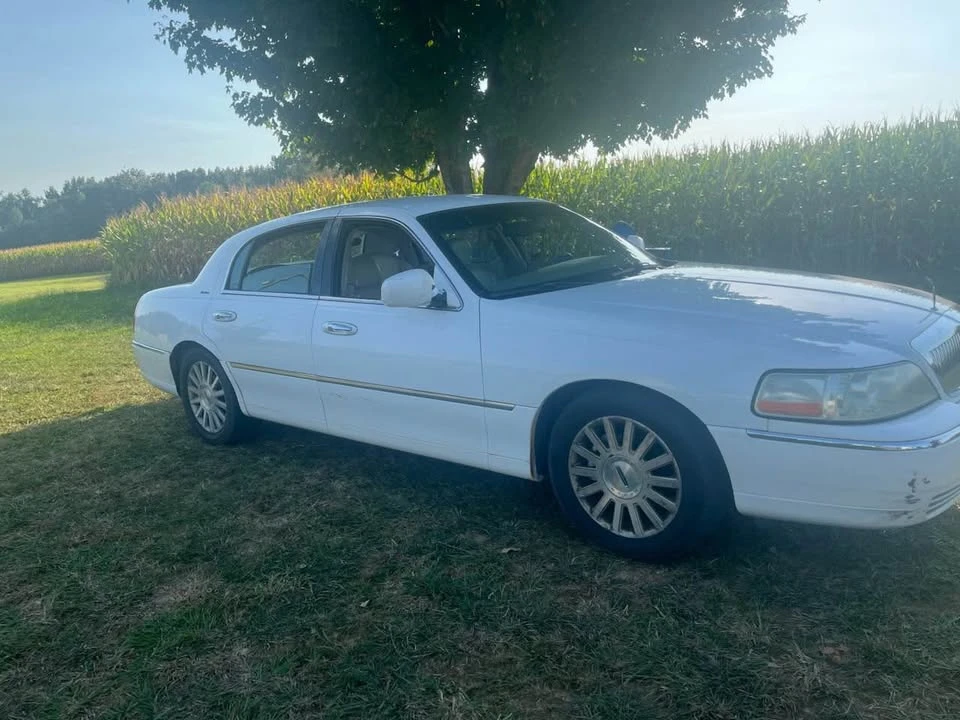 2003 Lincoln Continental - Image 6 of 9