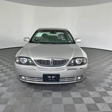 2003 Lincoln Continental Premiere Sedan 4D
