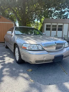 2003 Lincoln Continental Signature Sedan 4D