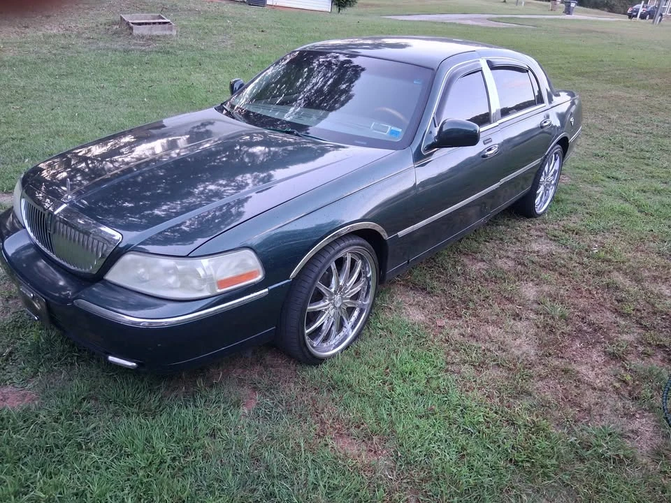 2003 Lincoln Continental - Image 6 of 7