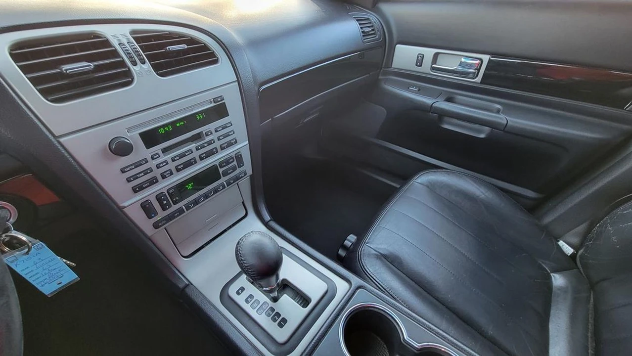2003 Lincoln LS - Image 19 of 21